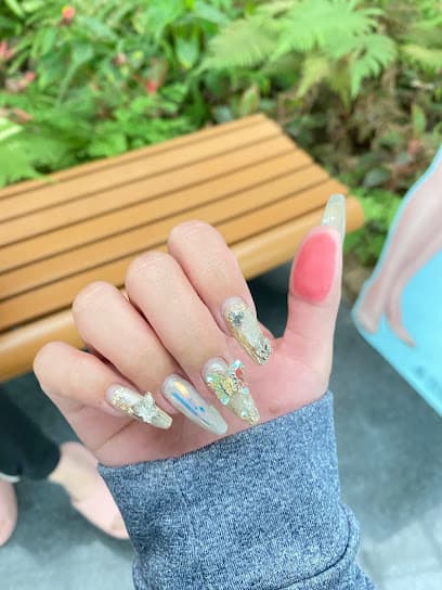 緣份美甲 Destiny Nail/新竹美甲/寵物友善/華麗美甲/浮誇美甲/凝膠造型/延甲造型/平價美甲