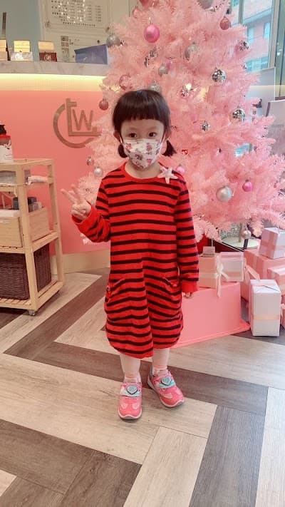 WLC HAIR SALON-推薦親子兒童剪髮 髮廊 歐美手刷染 黎諾頭皮保養 日式結構式護髮燙髮 韓系電棒燙 有機染髮 光療美甲沙龍 美睫 嫁接睫毛 紋綉霧眉 專業推薦價格 身體精油舒壓SPA 照片 2