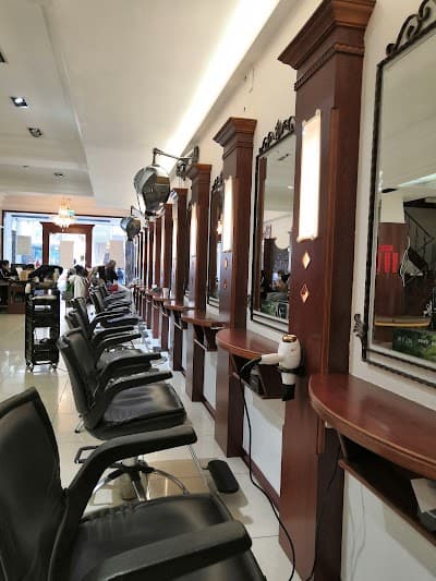 HAPPYHAIR 台北木柵店 照片 2