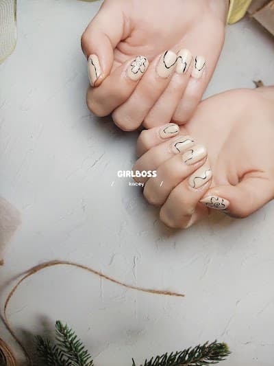GirlBoss-Kacey / 女孩老闆-凱西（手足指甲矯正.新娘美甲）／板橋新埔捷運站