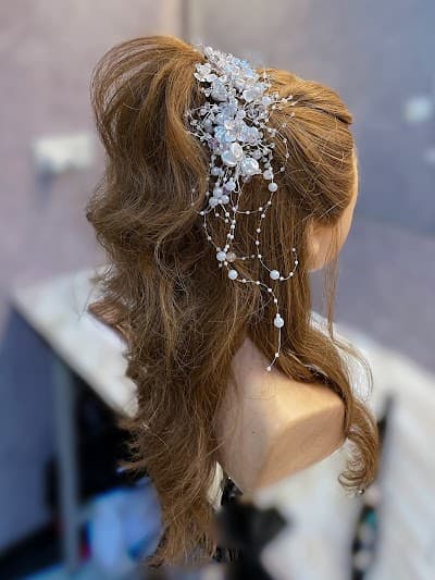 YU Bride Makeup • 渝老師 | 護膚·霧眉·角蛋白·除毛·新秘·仿真毛囊·挽臉·SPA·美容證照 照片 3